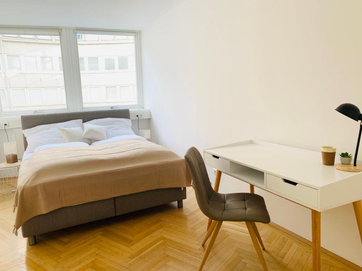 Ruhige Wohnung Im Gasometer Wien *Wifi*U3*Netflix* ภายนอก รูปภาพ
